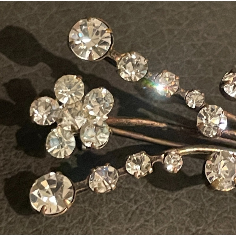 Vintage Austrian Crystal Brooch Flower - Picture 6 of 8